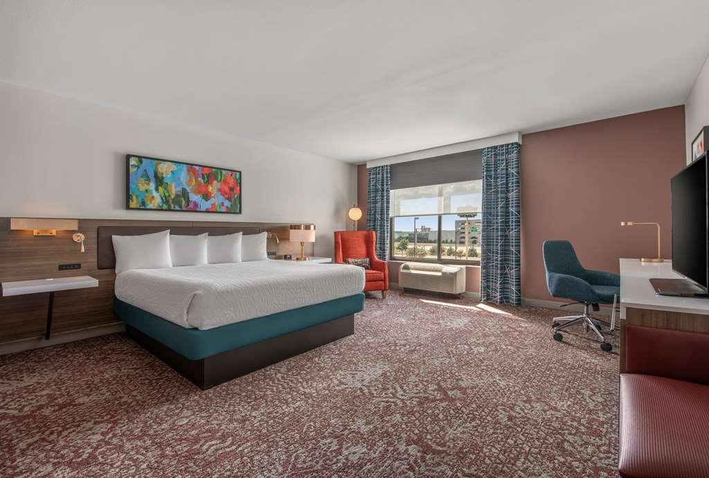 Hilton Garden Dallas/allen 3*