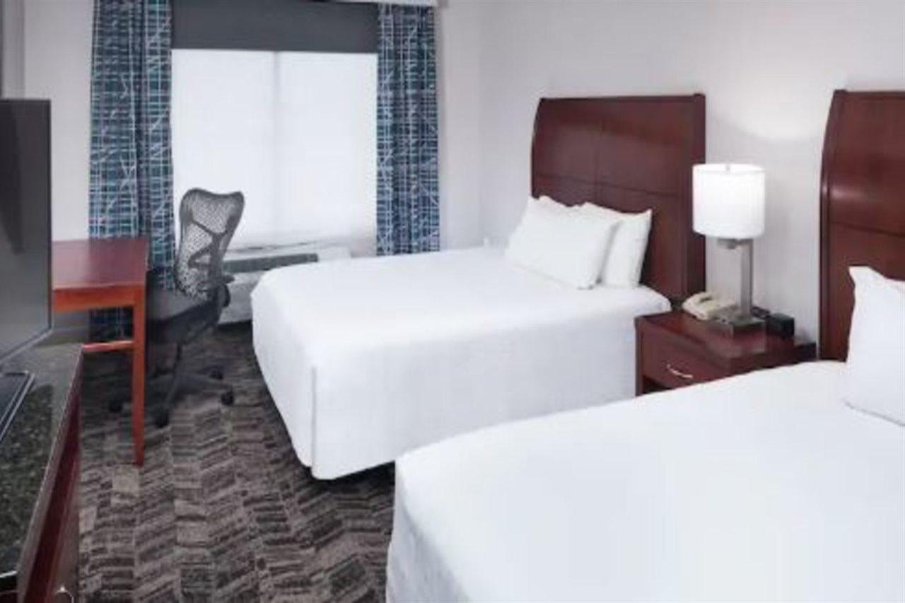 Hilton Garden Dallas/allen 3*